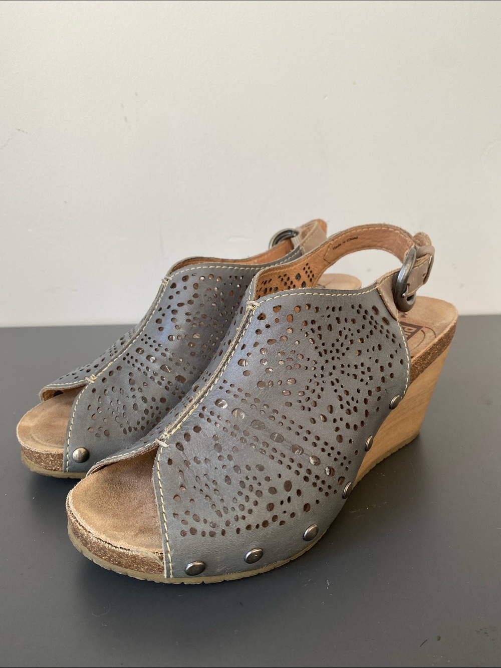 Pikolinos Benissa Wedge Sandals Grey Slingback Sz 37 US 6.5-7 perforated leather